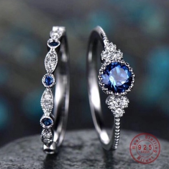 Jewelry - The Luxury Blue Crystal Ring